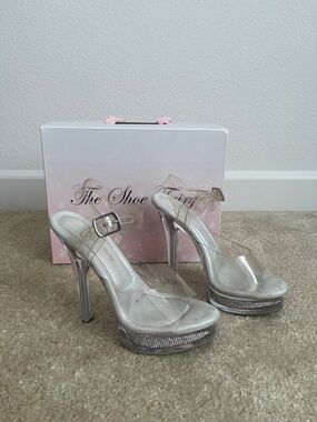 The Shoe Fairy Goddess Olympian Competition Heels, Women’s Size 5.0